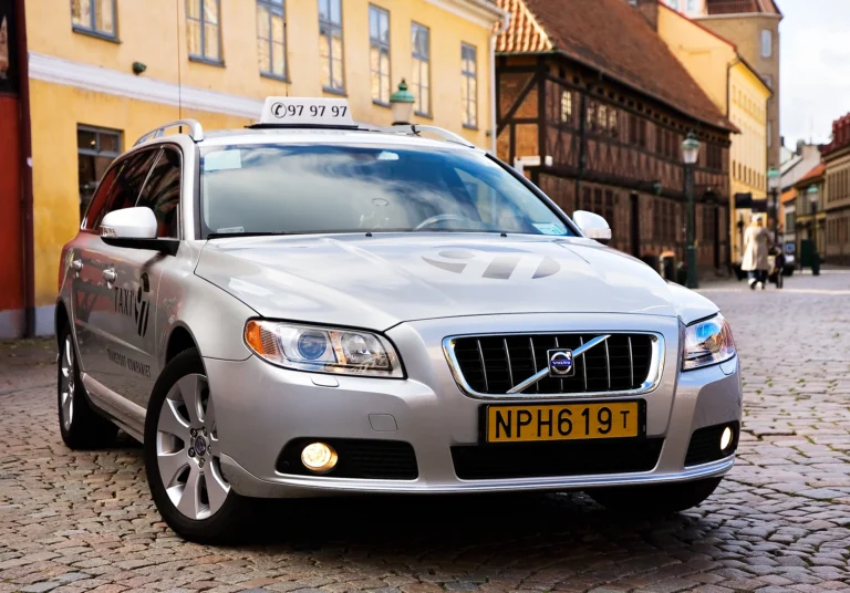 Taxi97 I Malmö lilla torg boka billig taxi